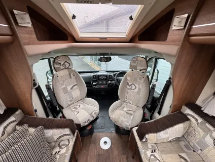 Auto-Sleeper  Broadway EK 2014