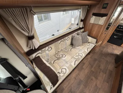 Auto-Sleeper  Broadway EK 2014