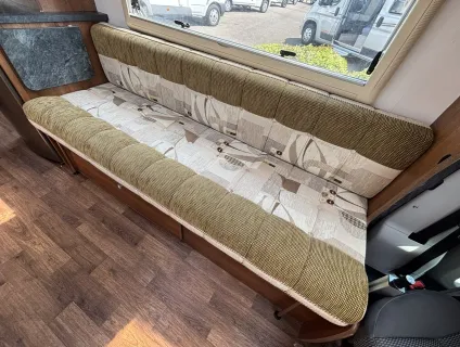 Auto-Sleeper  Broadway 2012