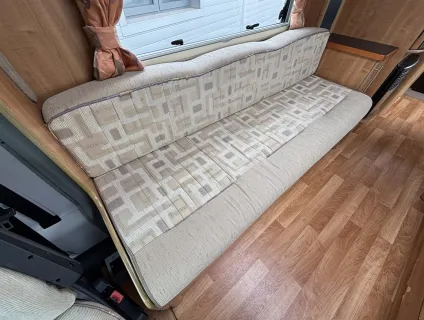 Auto-Trail  Navajo 2010