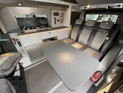 Auto-Sleepers  Custom Air Auto (T-00140) 