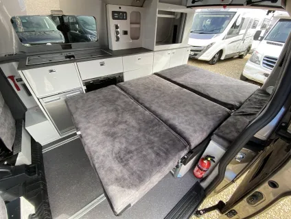 Auto-Sleepers  Custom Air Auto (T-00140) 