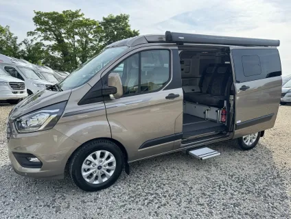 Auto-Sleepers  Custom Air Auto (T-00126) 