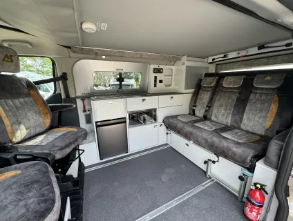 Auto-Sleepers  Custom Air Auto (T-00126) 