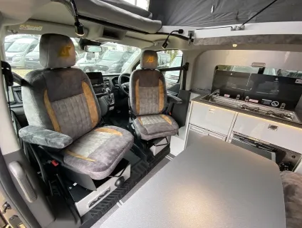 Auto-Sleepers  Custom Air Auto (T-00138) 