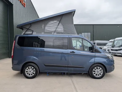 Auto-Sleepers  Custom Air Auto (T-00138) 