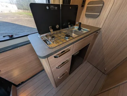 Weinsberg  Carabus 630 MEG Edition Fire  (BN: 2609) 