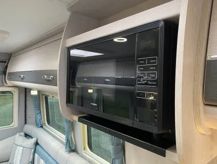 Auto-Sleepers  Warwick XL 2021
