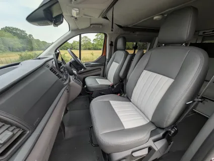 Auto-Sleepers  Custom Air Auto (T-00136) 