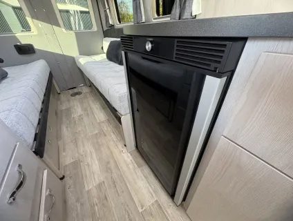Auto-Sleepers  Warwick XL (P-09619) 