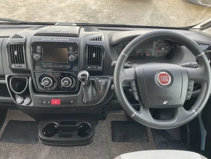 Auto-Sleepers  Warwick XL 2021