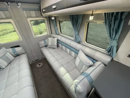 Auto-Sleepers  Warwick XL 2021