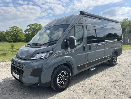 Auto-Sleepers  Kingham 180BHP Auto (P-09759) 