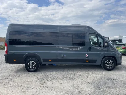 Auto-Sleepers  Kingham 180BHP Auto (P-09759) 