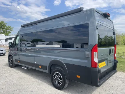 Auto-Sleepers  Kingham 180BHP Auto (P-09759) 