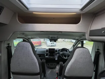 Auto-Sleepers  Kingham 180BHP Auto (P-09759) 