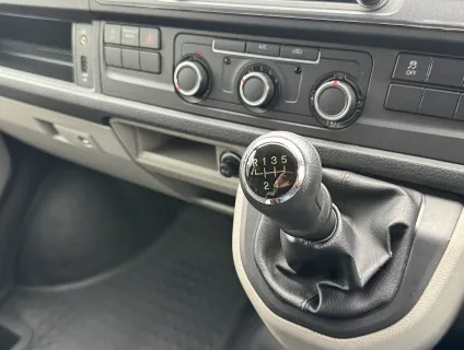 Volkswagen  Transporter 2019
