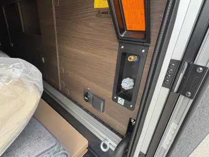 Adria  Coral 670 DC Supreme Coral 670 DC Supreme 
