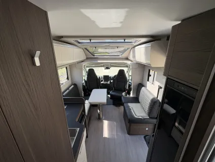 Adria Coral 670 DL Supreme Coral 670 DL Supreme 