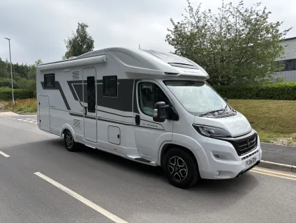 Adria Plus Matrix 670 DL 