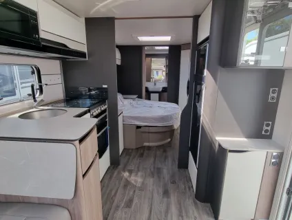 Swift Elegance Grande 845 2023