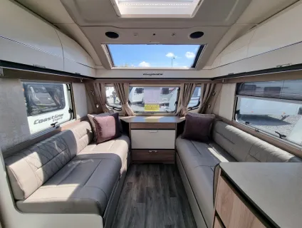 Swift Elegance Grande 845 2023