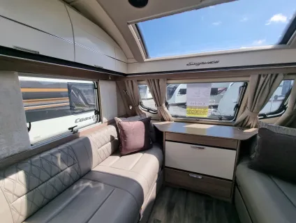 Swift Elegance Grande 845 2023