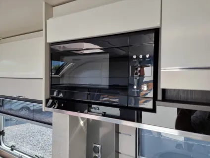 Swift Elegance Grande 845 2023
