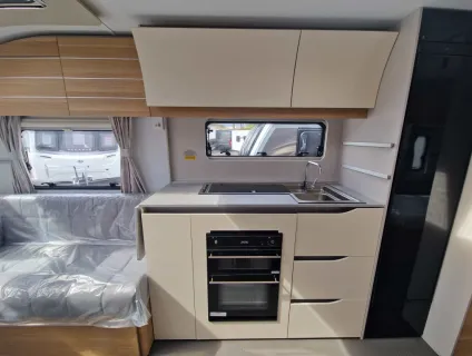 Adria Adora Seine 2024