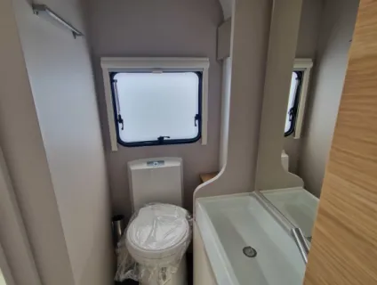 Adria Adora Seine 2024