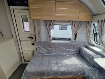 Adria Adora Seine 2024