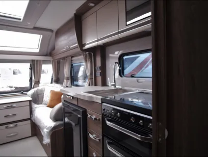 Compass Camino 550 2023