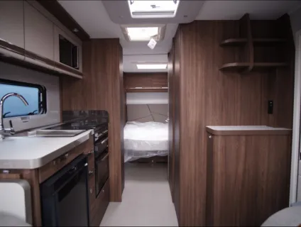Compass Camino 550 2023