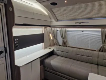 Swift Elegance Grande 760 2024