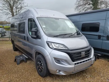 Globecar  Summit Shine 600L 2024