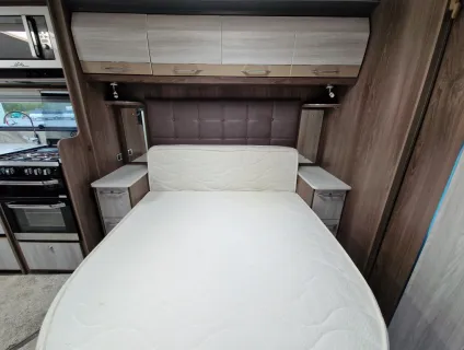 Coachman  Lusso 2021