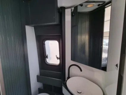 Adria  Twin Supreme 640 SGX 2025
