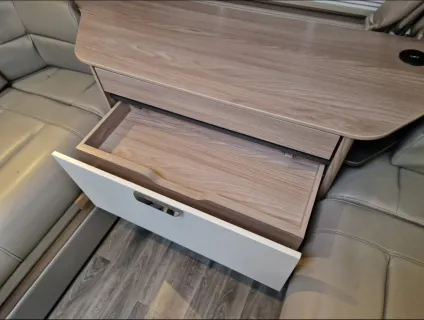 Swift Elegance Grande 780 2024