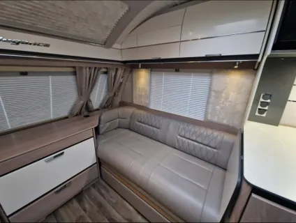 Swift Elegance Grande 780 2024