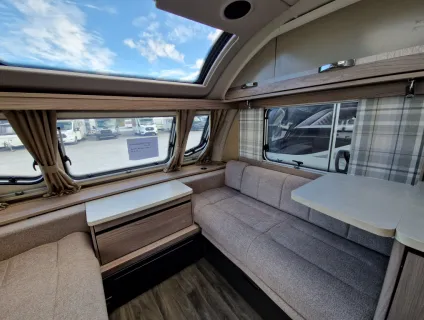Swift  Challenger Grande 635 SE 2025