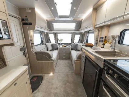 Elddis Crusader Mistral 2025