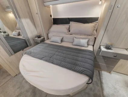 Elddis Crusader Mistral 2025