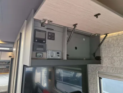 Niesmann + Bischoff iSmove 7.3 F 2025