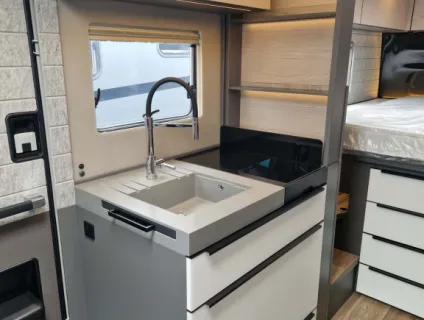 Niesmann + Bischoff iSmove 7.3 F 2025