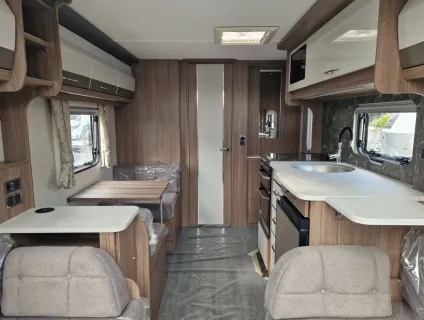 Coachman VIP 520 2025