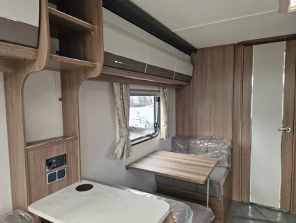 Coachman VIP 520 2025