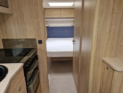Elddis  Chatsworth 550 2016