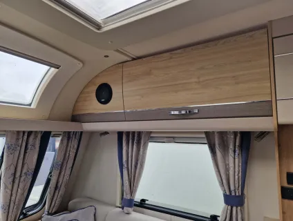 Elddis  Chatsworth 550 2016