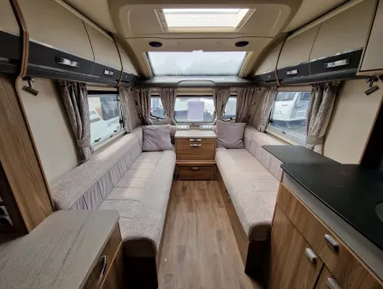 Swift Elegance 480 2021