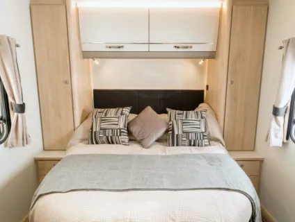 Elddis Avante Apex 550 2026